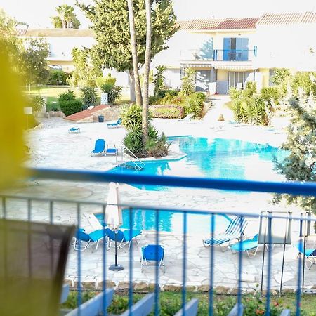 Paradise Gardens With A Large Terrace Paphos Exteriör bild