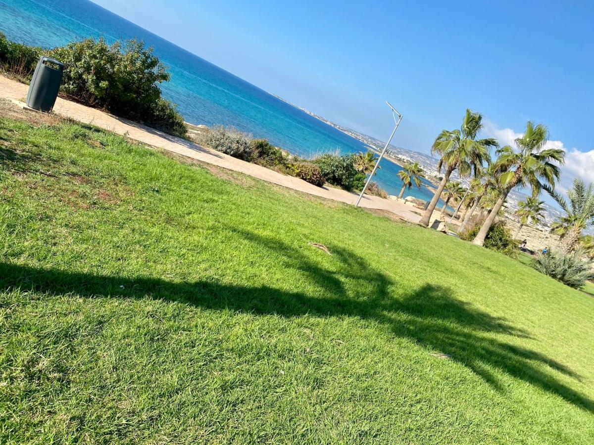 Paradise Gardens With A Large Terrace Paphos Exteriör bild