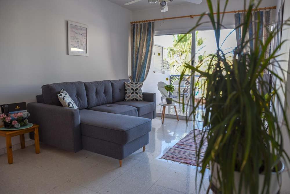 Paradise Gardens With A Large Terrace Paphos Exteriör bild