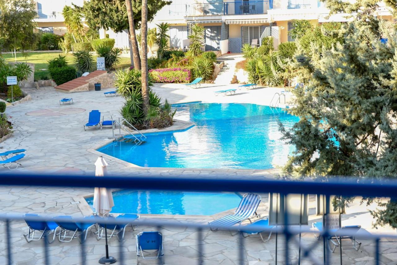 Paradise Gardens With A Large Terrace Paphos Exteriör bild